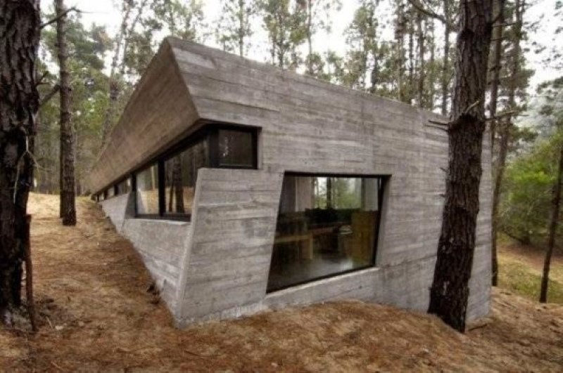 Проект екологічного заміського будинку з бетону 3